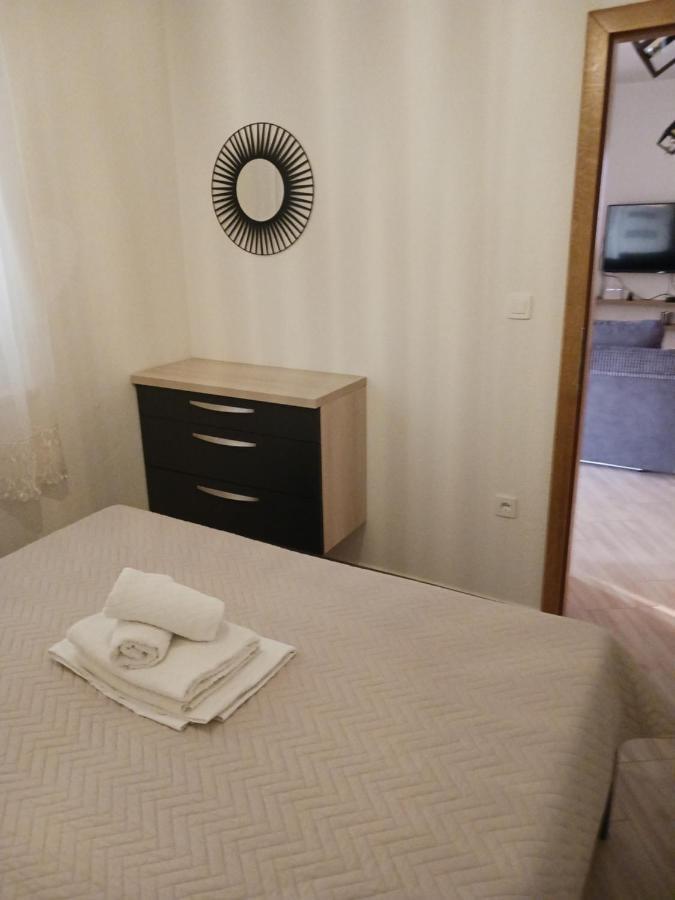 Apartmani Petra Primošten Екстериор снимка