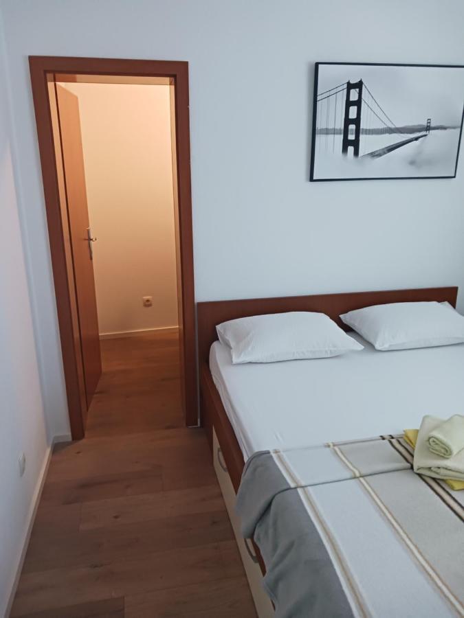 Apartmani Petra Primošten Екстериор снимка