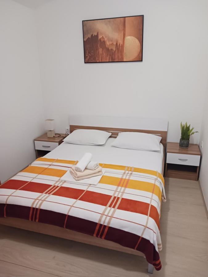 Apartmani Petra Primošten Екстериор снимка