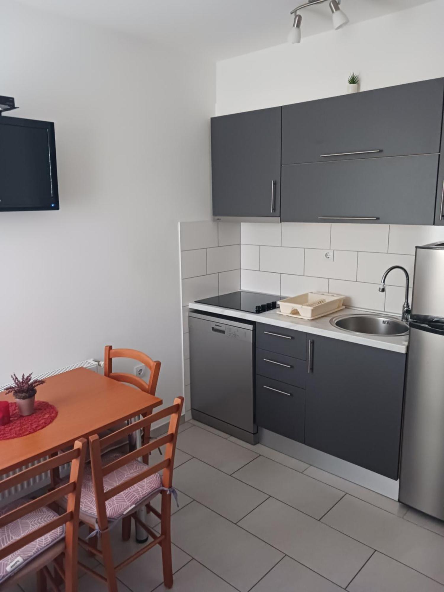 Apartmani Petra Primošten Екстериор снимка